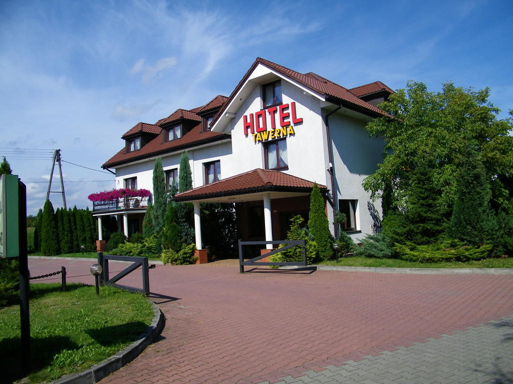 Hotel Restauracja Tawerna 글리비체 외부 사진