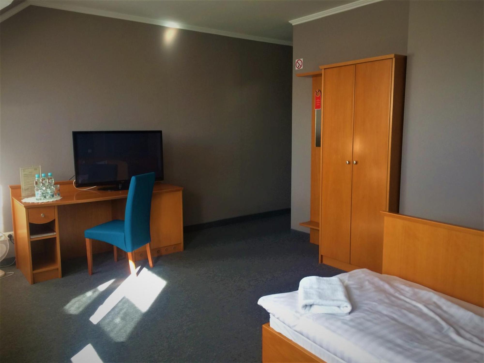 Hotel Restauracja Tawerna 글리비체 외부 사진